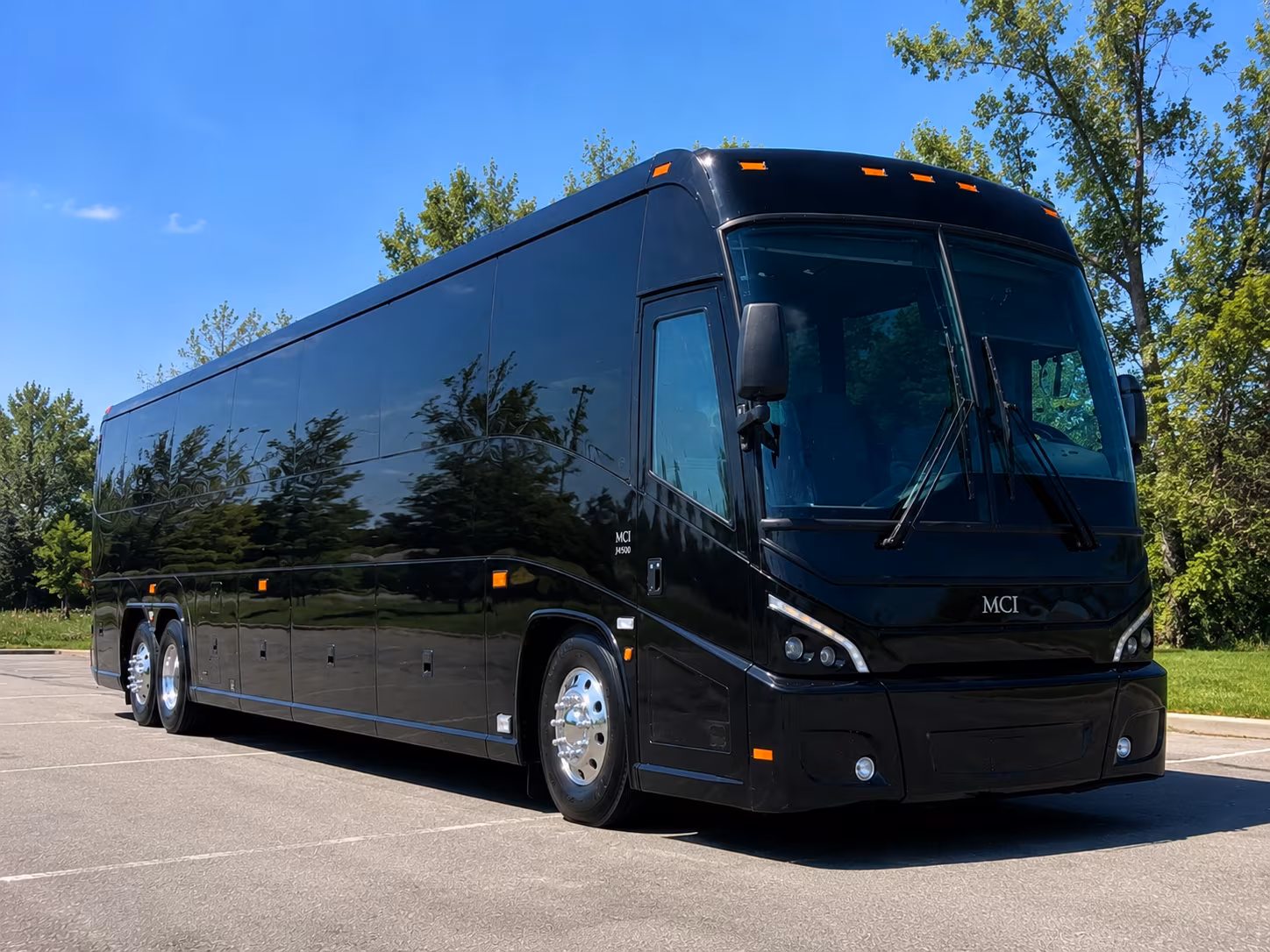 charter buses to holy cross crusaders games at fitton field and hart center