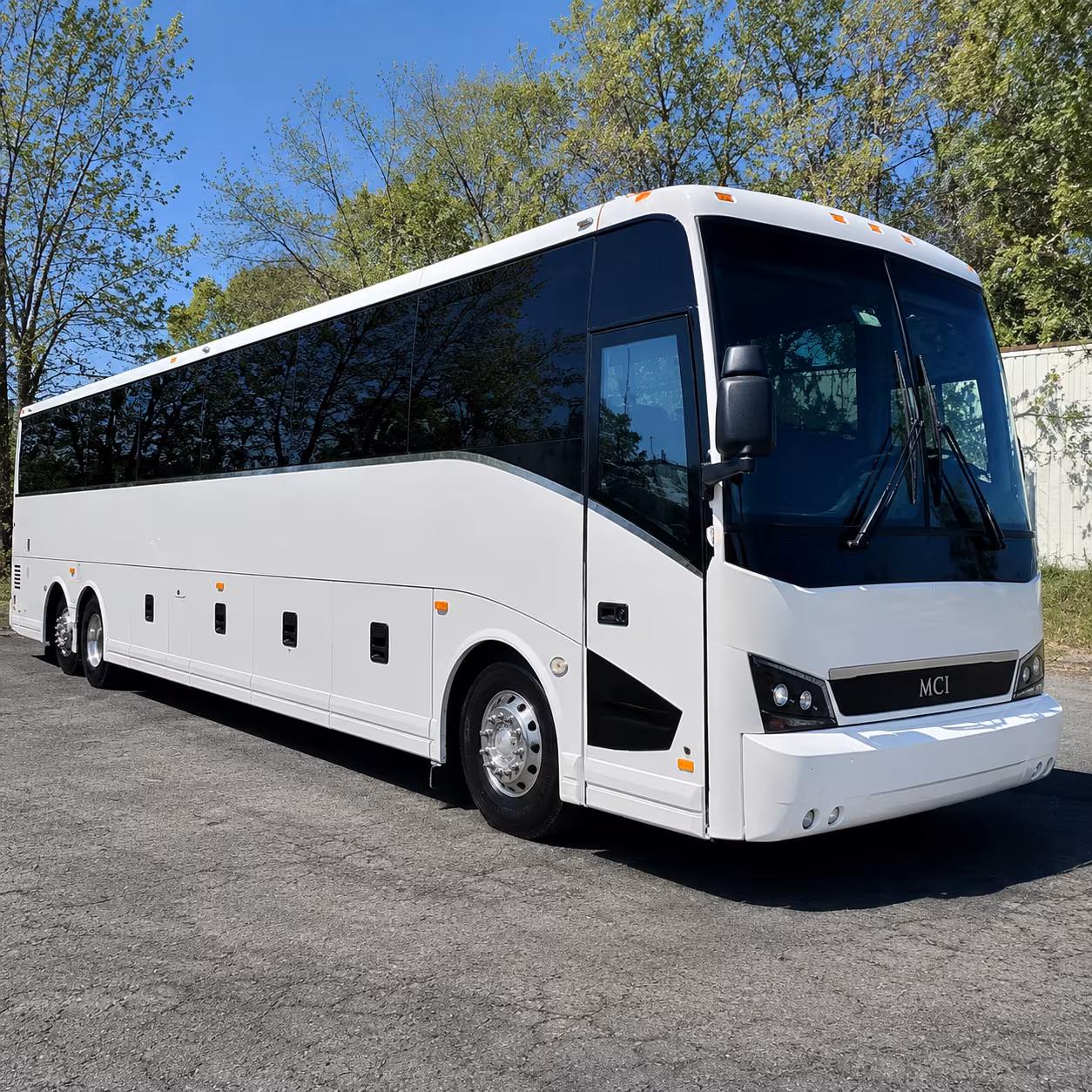 convention and conference shuttle buses to the dcu center
