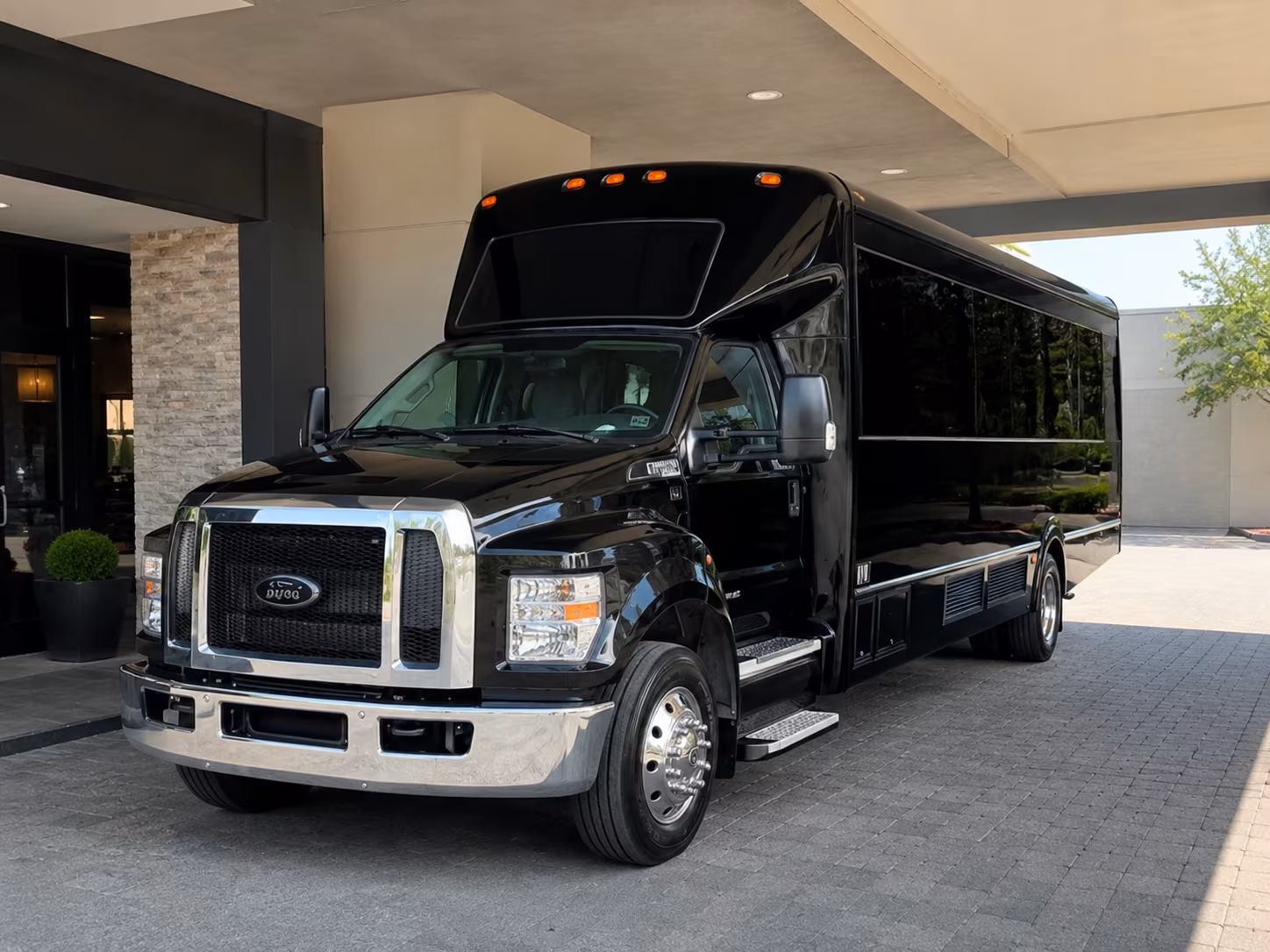 worcester holiday party bus rental